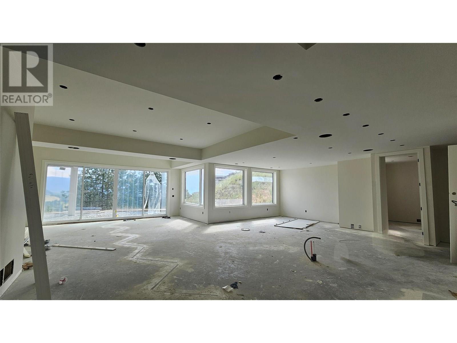1122 Carnoustie Drive, Kelowna, British Columbia  V1P 0A3 - Photo 7 - 10329424