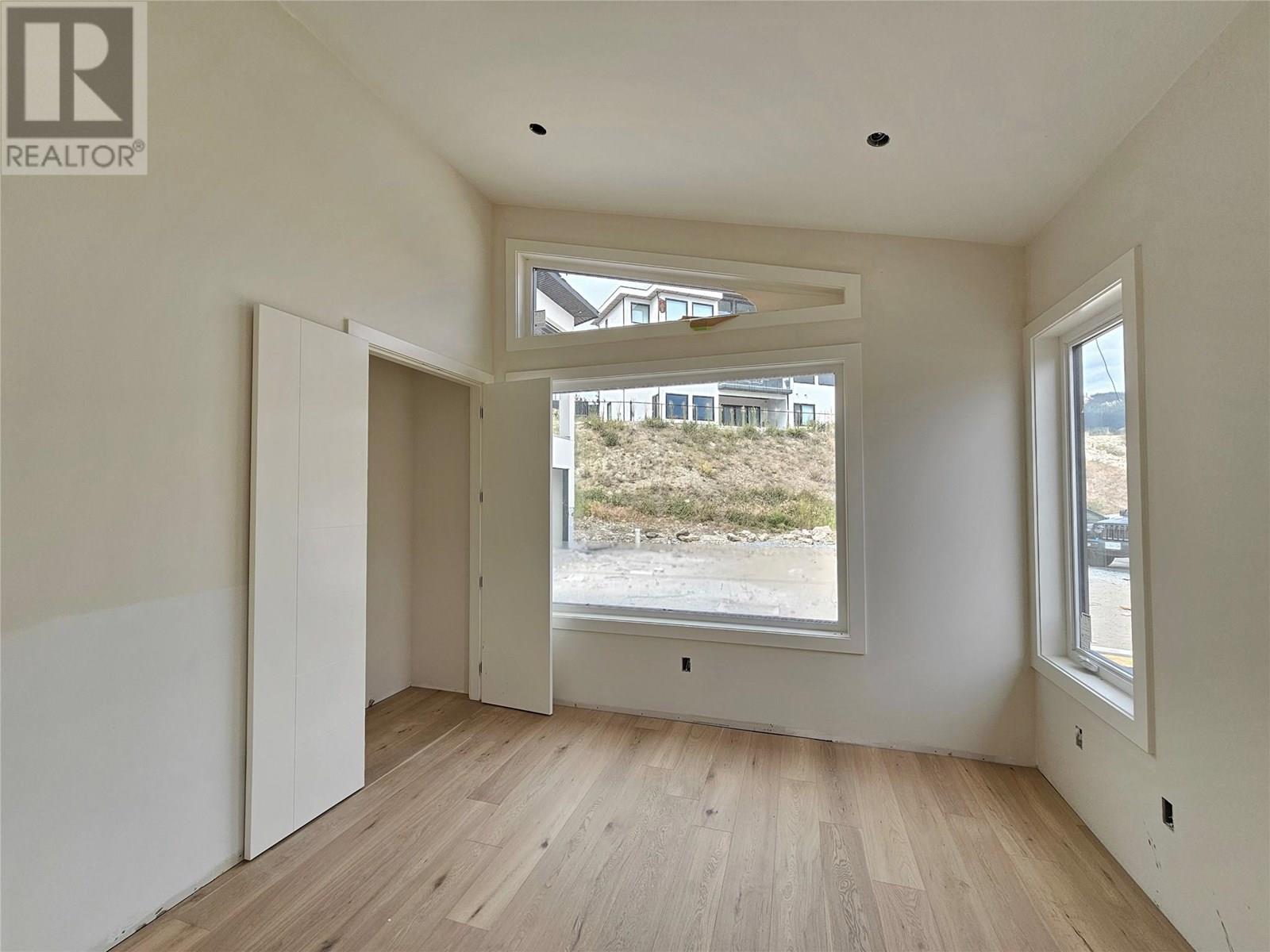 1122 Carnoustie Drive, Kelowna, British Columbia  V1P 0A3 - Photo 11 - 10329424