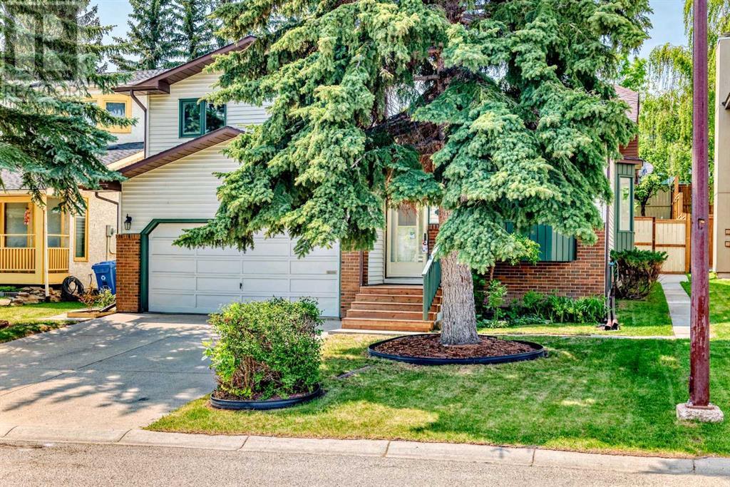 Property at 139 Stratton Crescent SW image 2