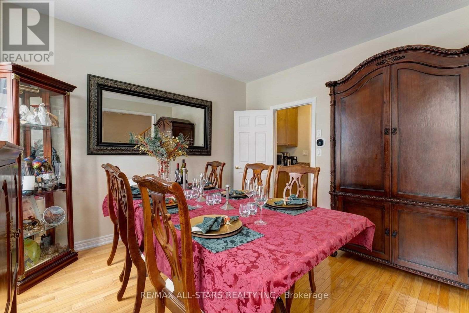 18 Orr Farm Road, Markham, Ontario  L6C 0A3 - Photo 10 - N12296463