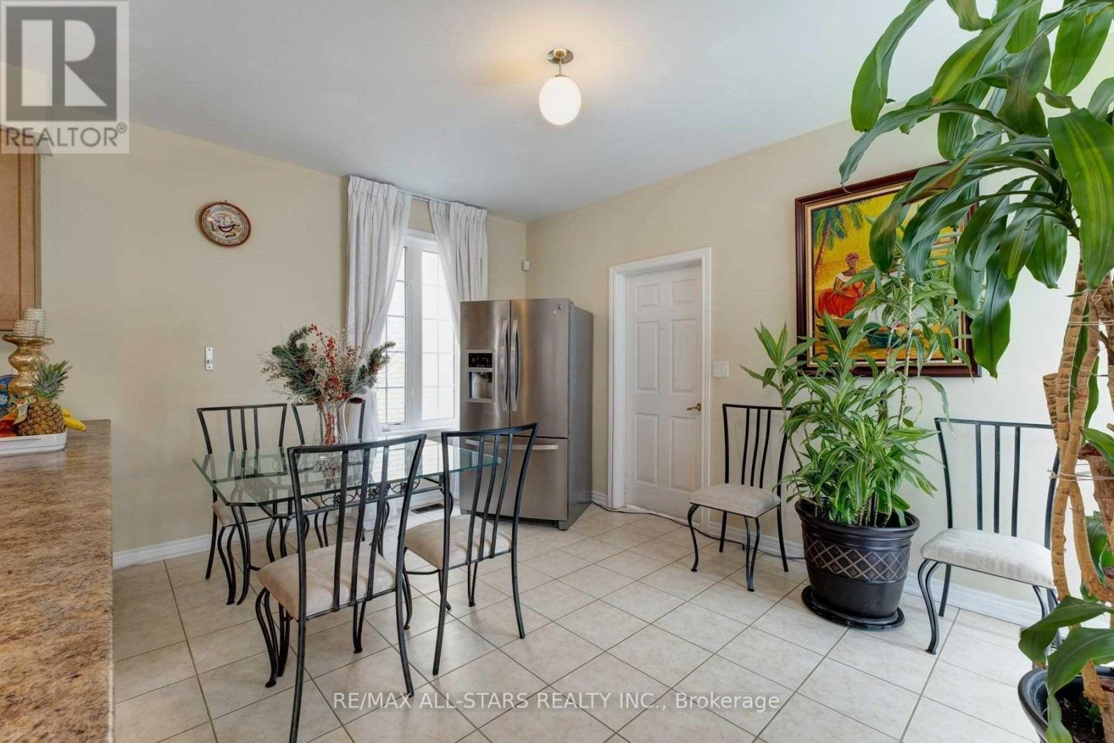 18 Orr Farm Road, Markham, Ontario  L6C 0A3 - Photo 19 - N12296463