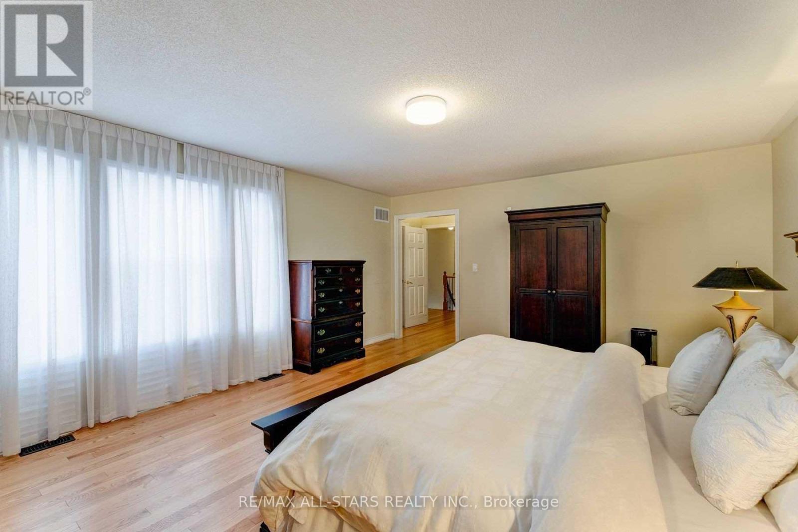 18 Orr Farm Road, Markham, Ontario  L6C 0A3 - Photo 23 - N12296463