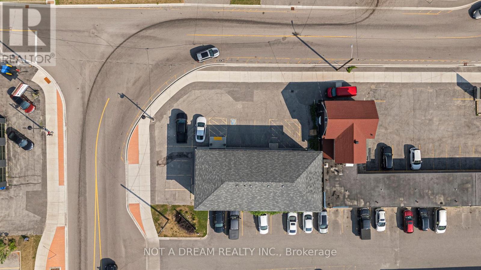 64 FRONT STREET N, Orillia, Ontario