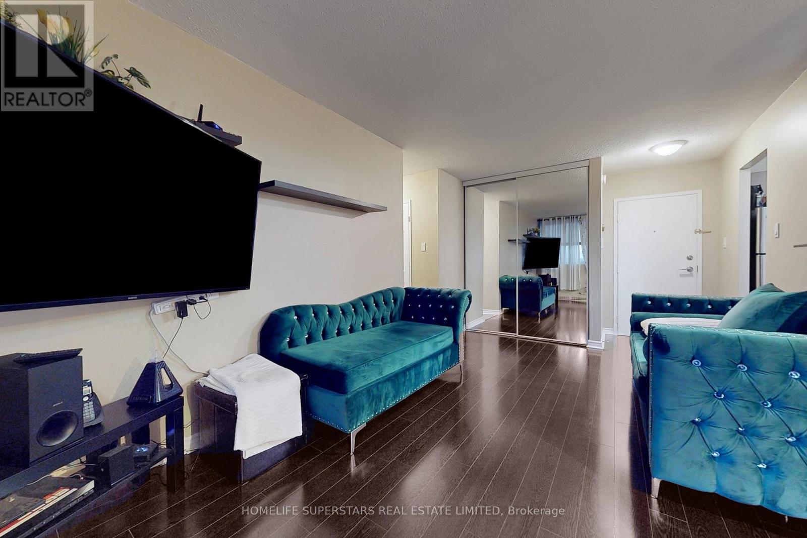 605 - 3501 Glen Erin Drive W, Mississauga (Erin Mills), Ontario  L5L 2E9 - Photo 11 - W12296474