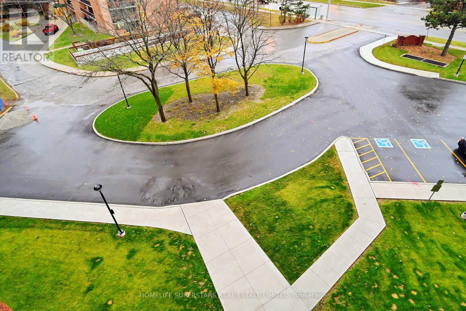 605 - 3501 Glen Erin Drive W, Mississauga (Erin Mills), Ontario  L5L 2E9 - Photo 23 - W12296474