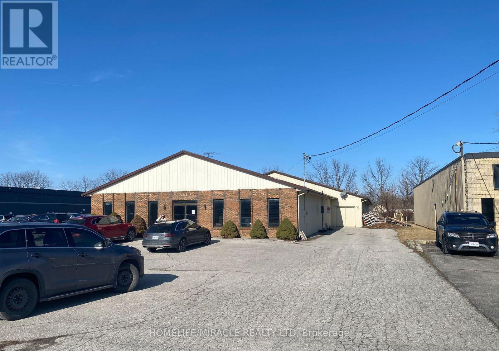 485 Riverview Drive, Chatham-Kent, Ontario  N7M 5J5 - Photo 2 - X12296467