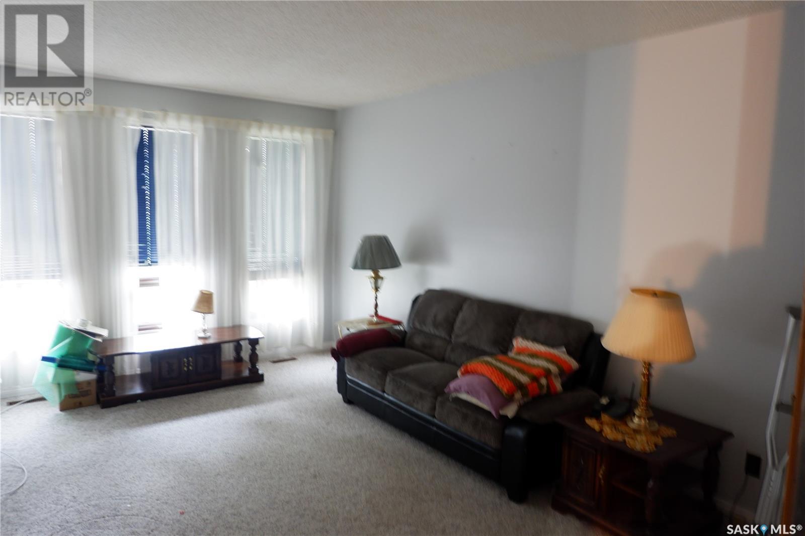 235 King Street, Coronach, Saskatchewan  S0H 0Z0 - Photo 5 - SK013032