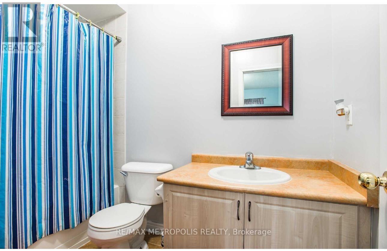 Upper - 13 Savita Road, Brampton, Ontario  L7A 3T2 - Photo 11 - W12296496