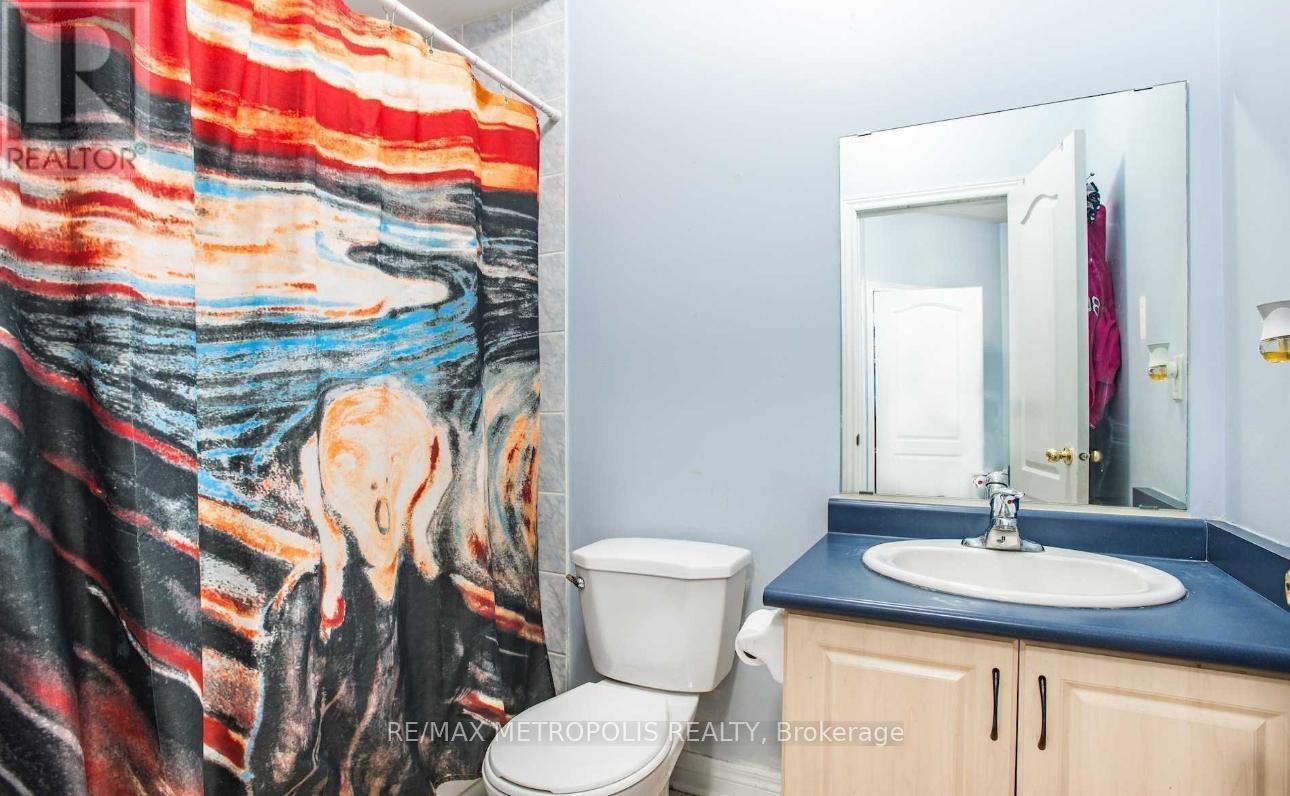 Upper - 13 Savita Road, Brampton, Ontario  L7A 3T2 - Photo 9 - W12296496