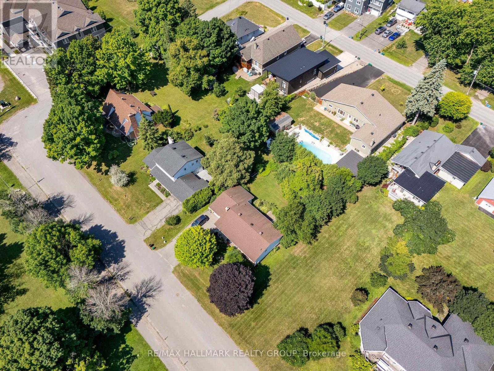 209 Curry Street, North Grenville, Ontario  K0G 1J0 - Photo 5 - X12296513