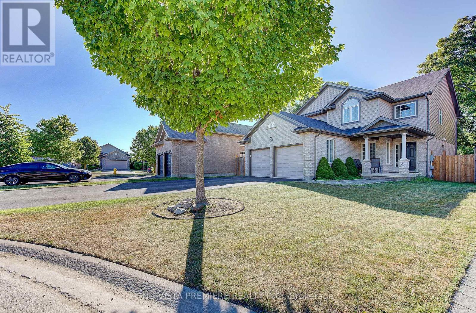 301 Portrush Place, London North, Ontario  N5X 0C2 - Photo 2 - X12296529