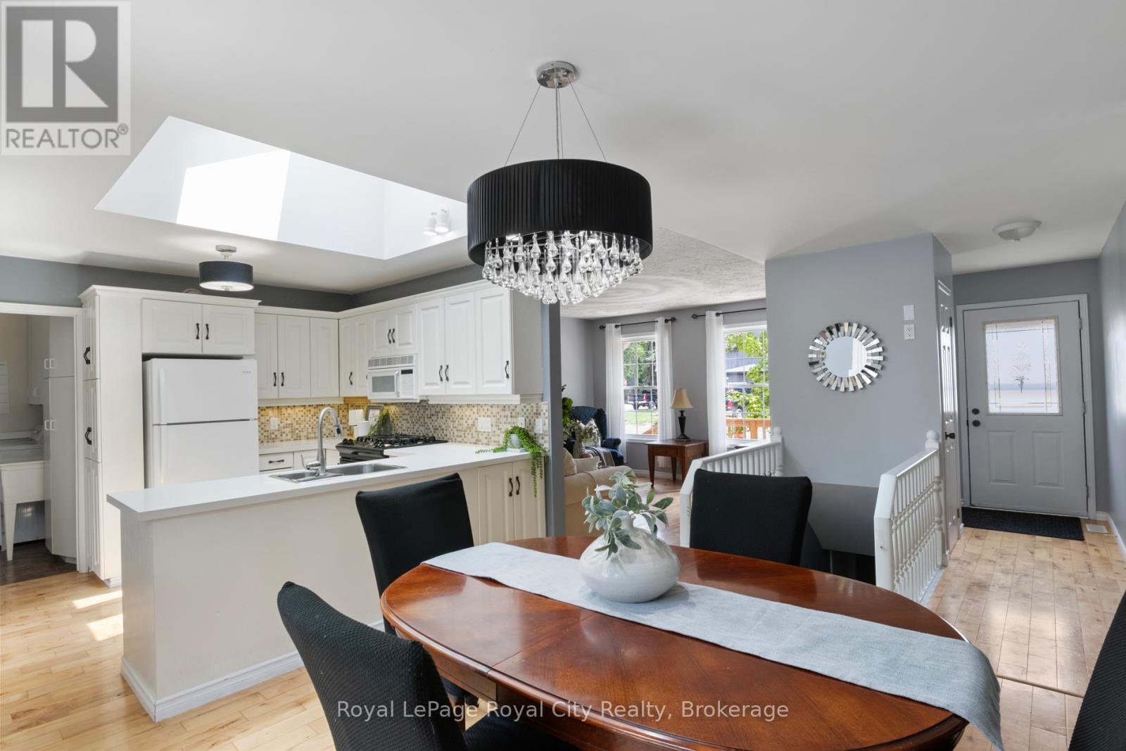 495 Hill Street E, Centre Wellington, Ontario  N1M 1H6 - Photo 6 - X12294803