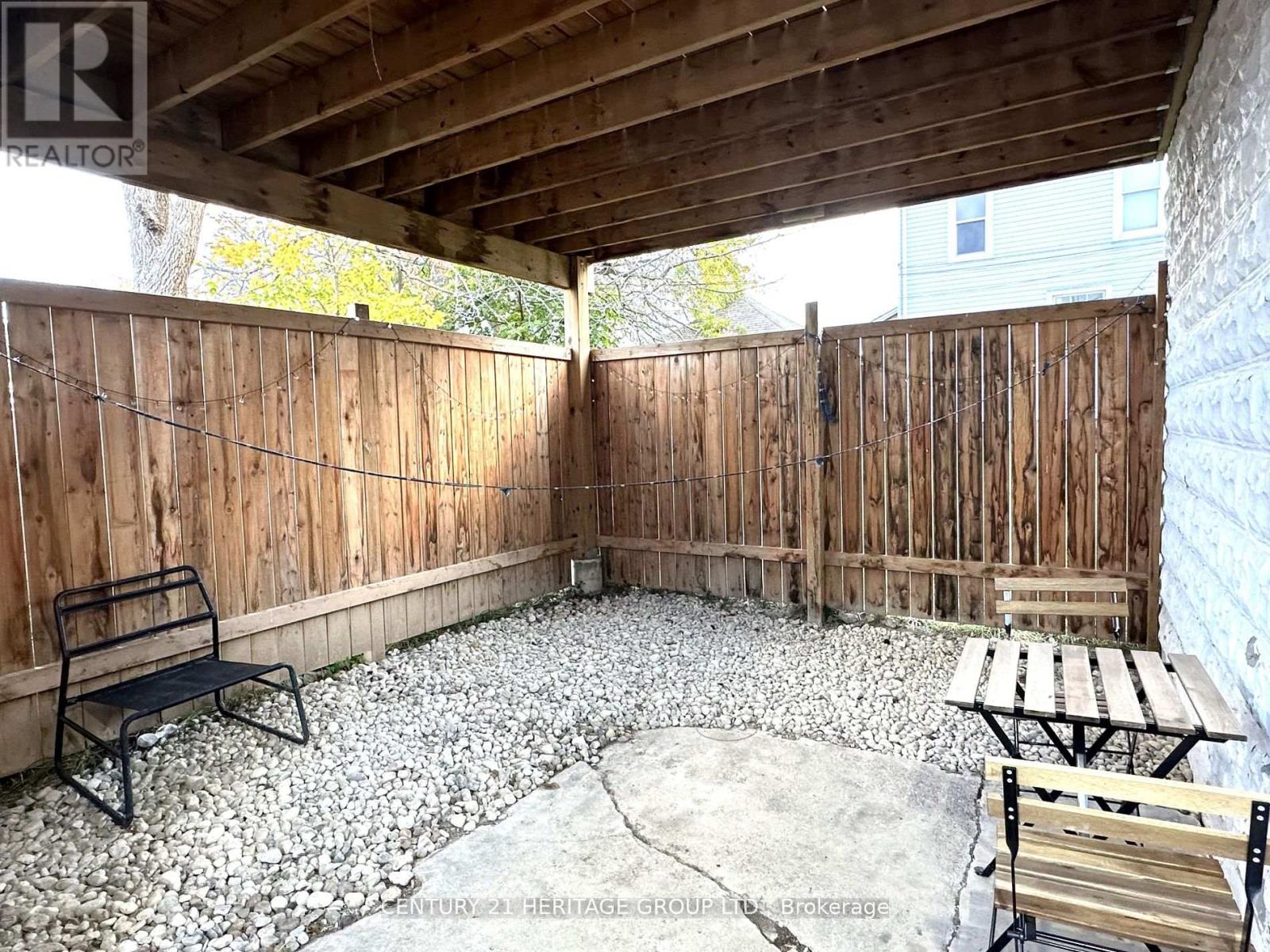 5002 Victoria Avenue, Niagara Falls (Downtown), Ontario  L2E 4C8 - Photo 18 - X12296532