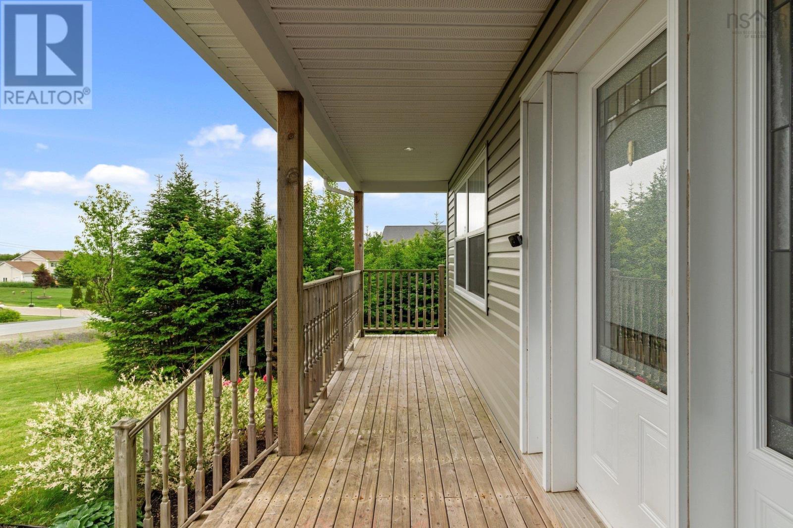 Property at 33 Bali Terrace image 3