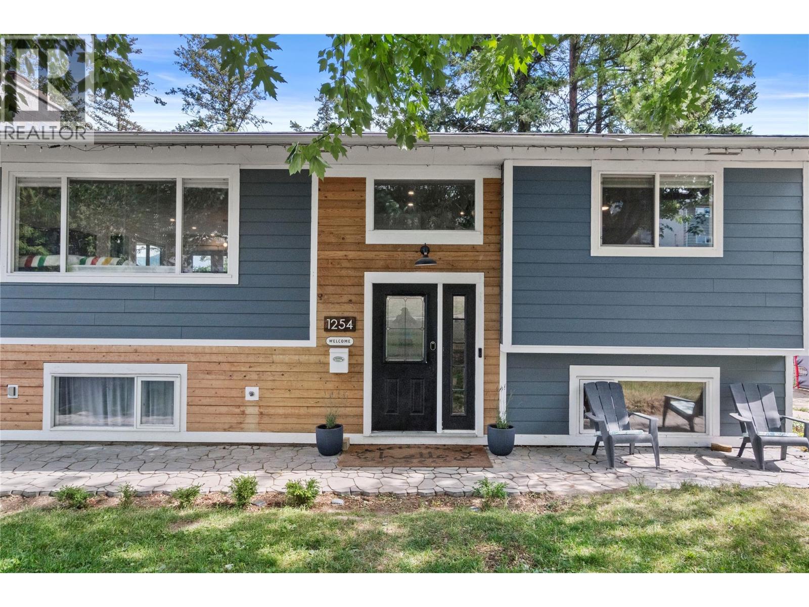 Property at 1254 Foxwood Lane image 1