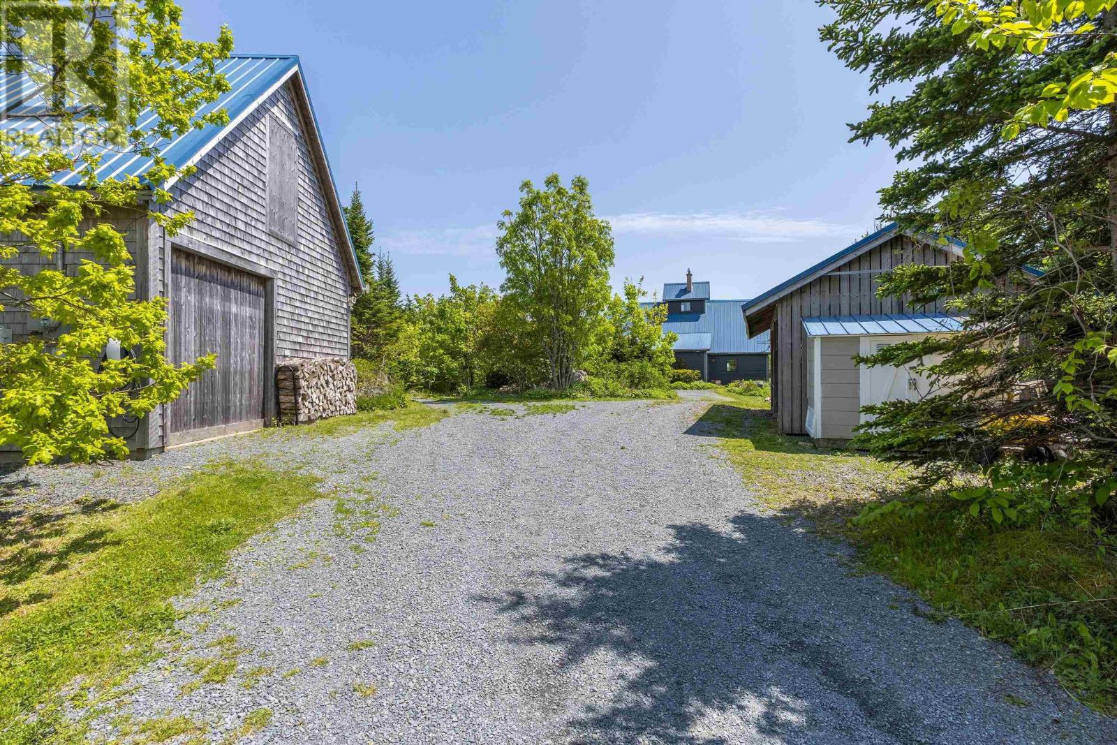 Property at 899 West Petpeswick Road image 4