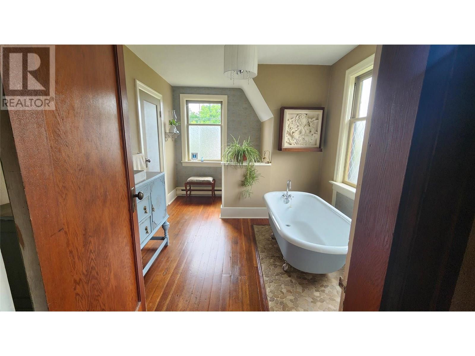 92 2nd Avenue Nw, Nakusp, British Columbia  V0G 1R0 - Photo 16 - 10356658