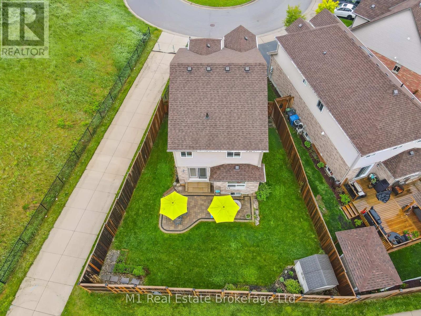 Property at 12 OAKES COURT image 3