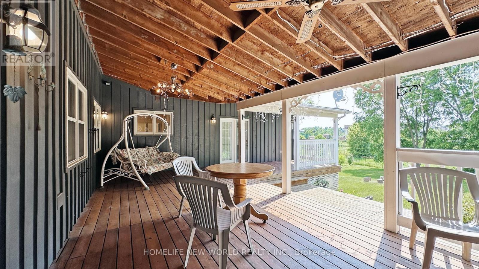 18770 Leslie Street, East Gwillimbury, Ontario  L0G 1V0 - Photo 32 - N12296601