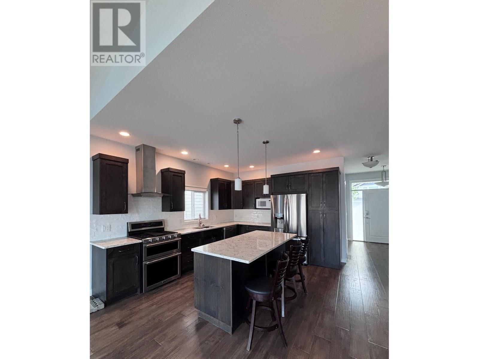 Property at 2158 DOUBLETREE Crescent image 3