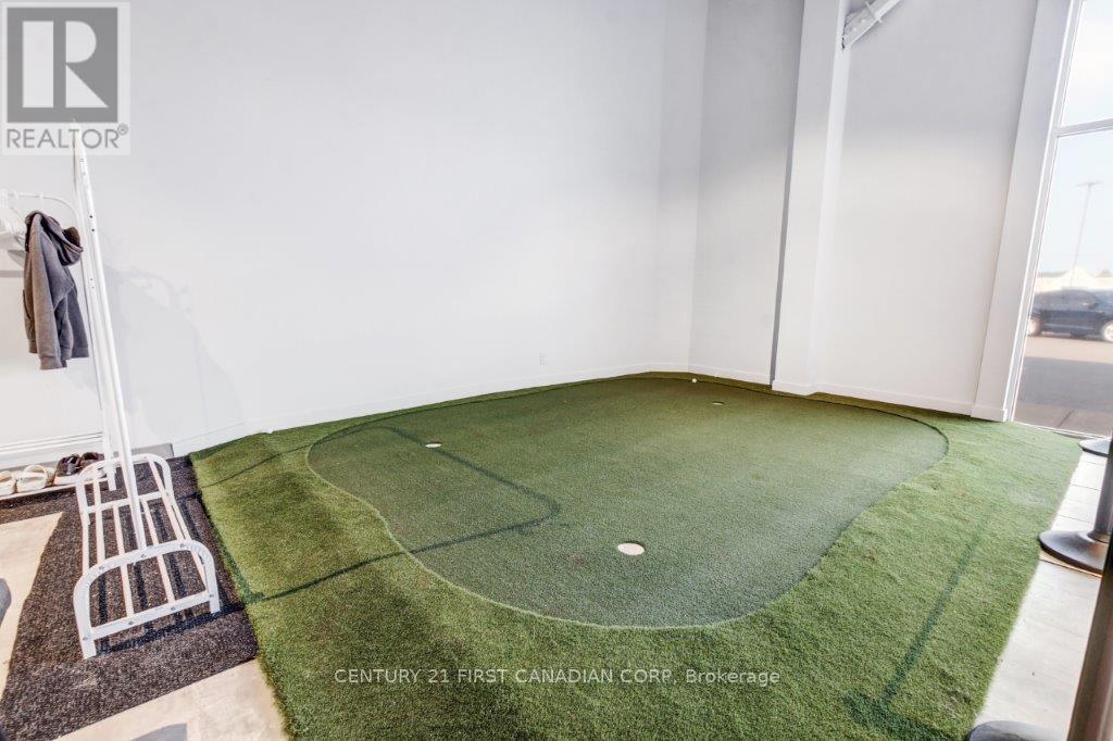 Unit 6 - 1422 Fanshawe Park Road W, London North, Ontario  N6G 0A4 - Photo 12 - X12296558