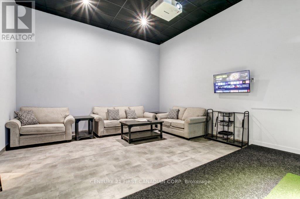 Unit 6 - 1422 Fanshawe Park Road W, London North, Ontario  N6G 0A4 - Photo 13 - X12296558