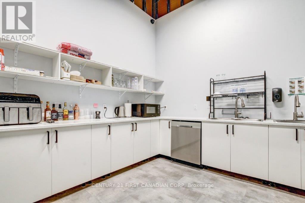 Unit 6 - 1422 Fanshawe Park Road W, London North, Ontario  N6G 0A4 - Photo 16 - X12296558