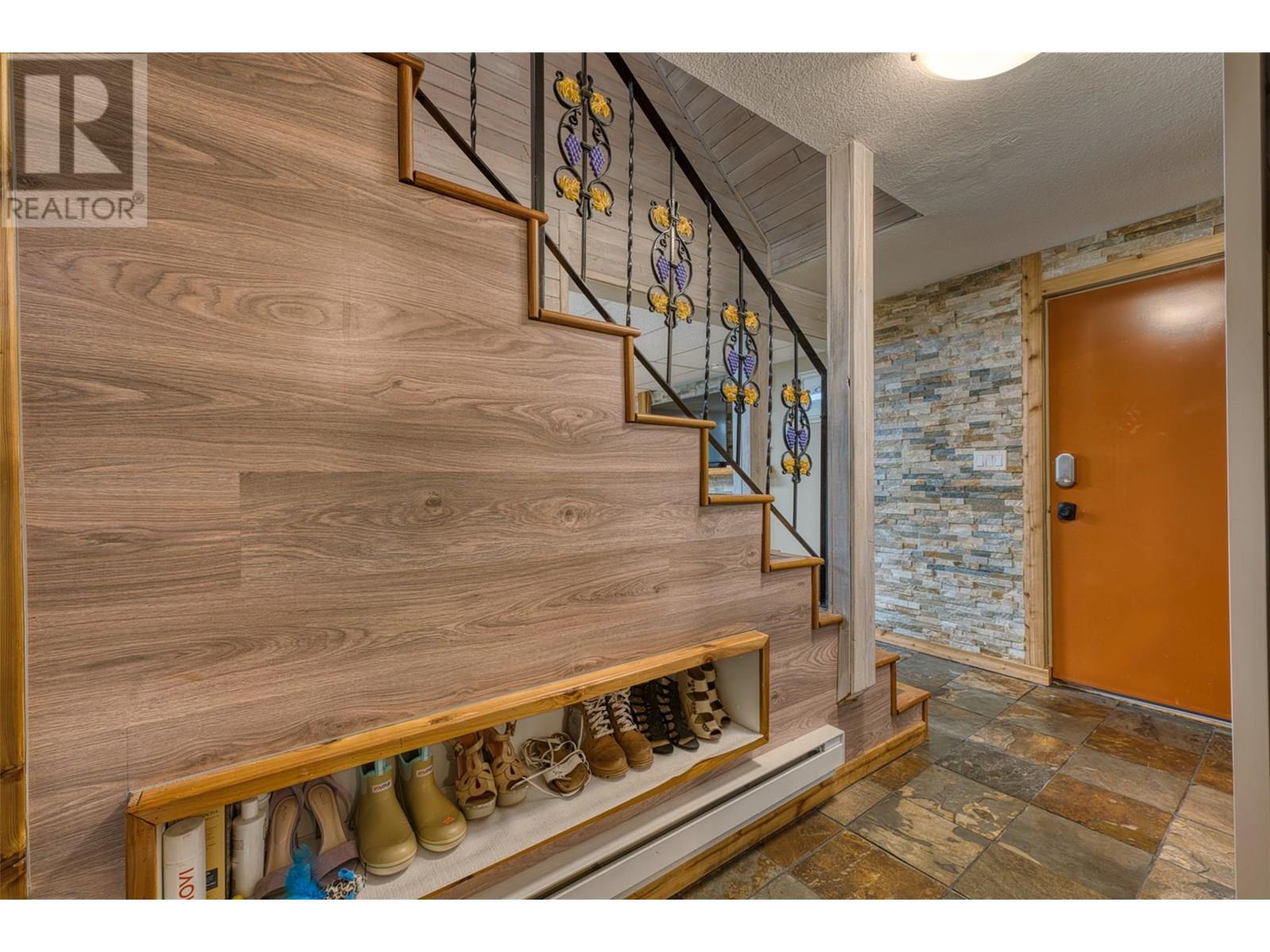 10775 Pinecrest Road, Vernon, British Columbia  V1H 2C1 - Photo 32 - 10354417