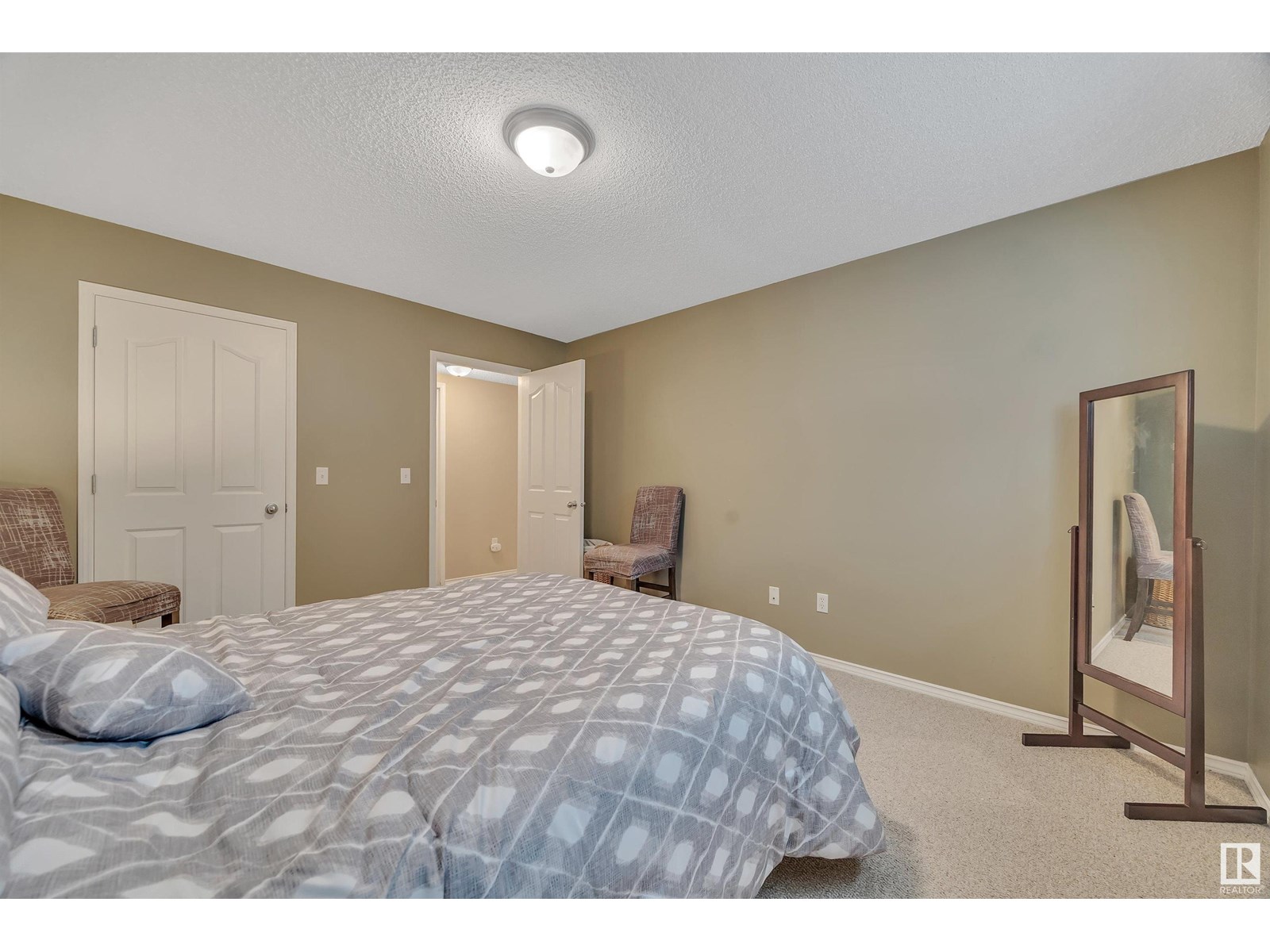 #6 102 Bridgeport Cx, Leduc, Alberta  T9E 8K8 - Photo 39 - E4448865