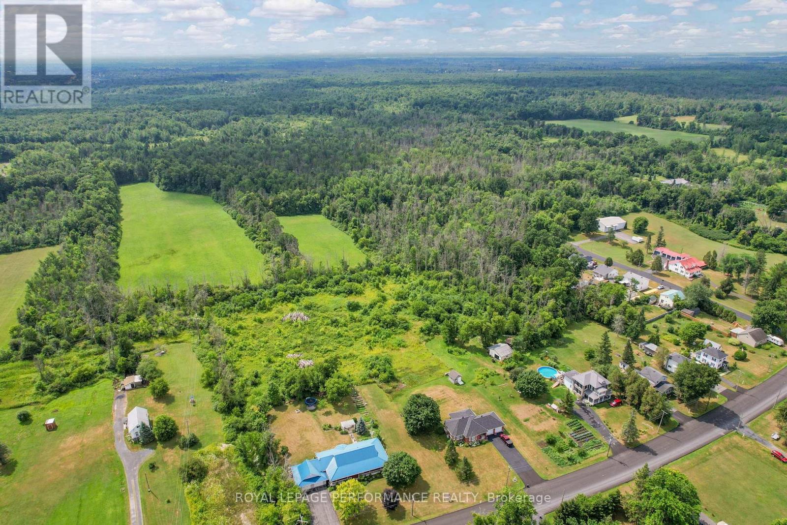 Lot County 18 Road, South Stormont, Ontario  K0C 2A0 - Photo 2 - X12296629