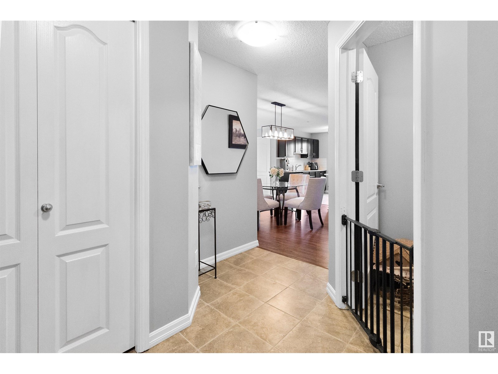 Property at #206 271 CHARLOTTE WY image 3