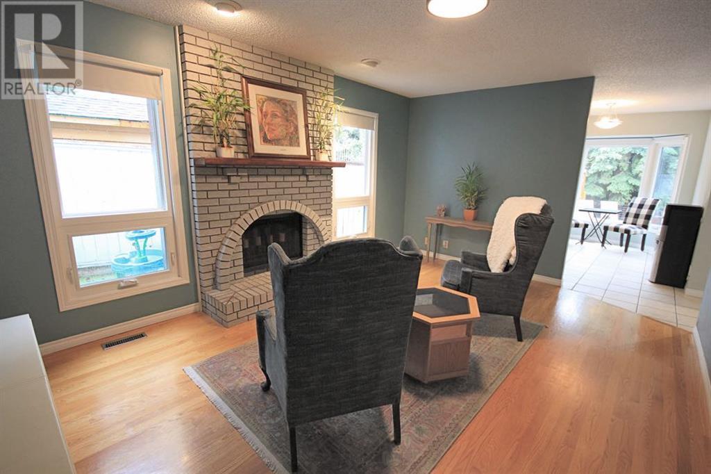 Property at 75 Hawkley Valley Road NW image 3