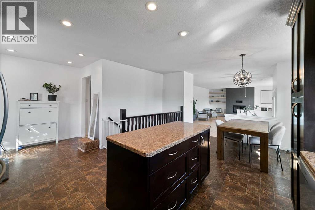 4 Meadowlark Drive, Sedgewick, Alberta  T0B 4C0 - Photo 5 - A2215396