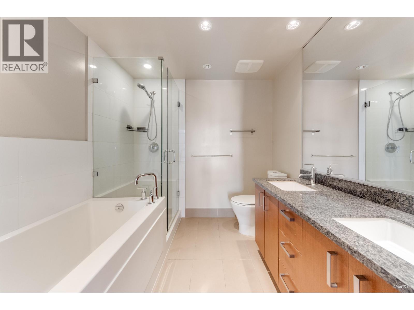 1709 3008 Glen Drive, Coquitlam, British Columbia  V3B 0J5 - Photo 23 - R3027328