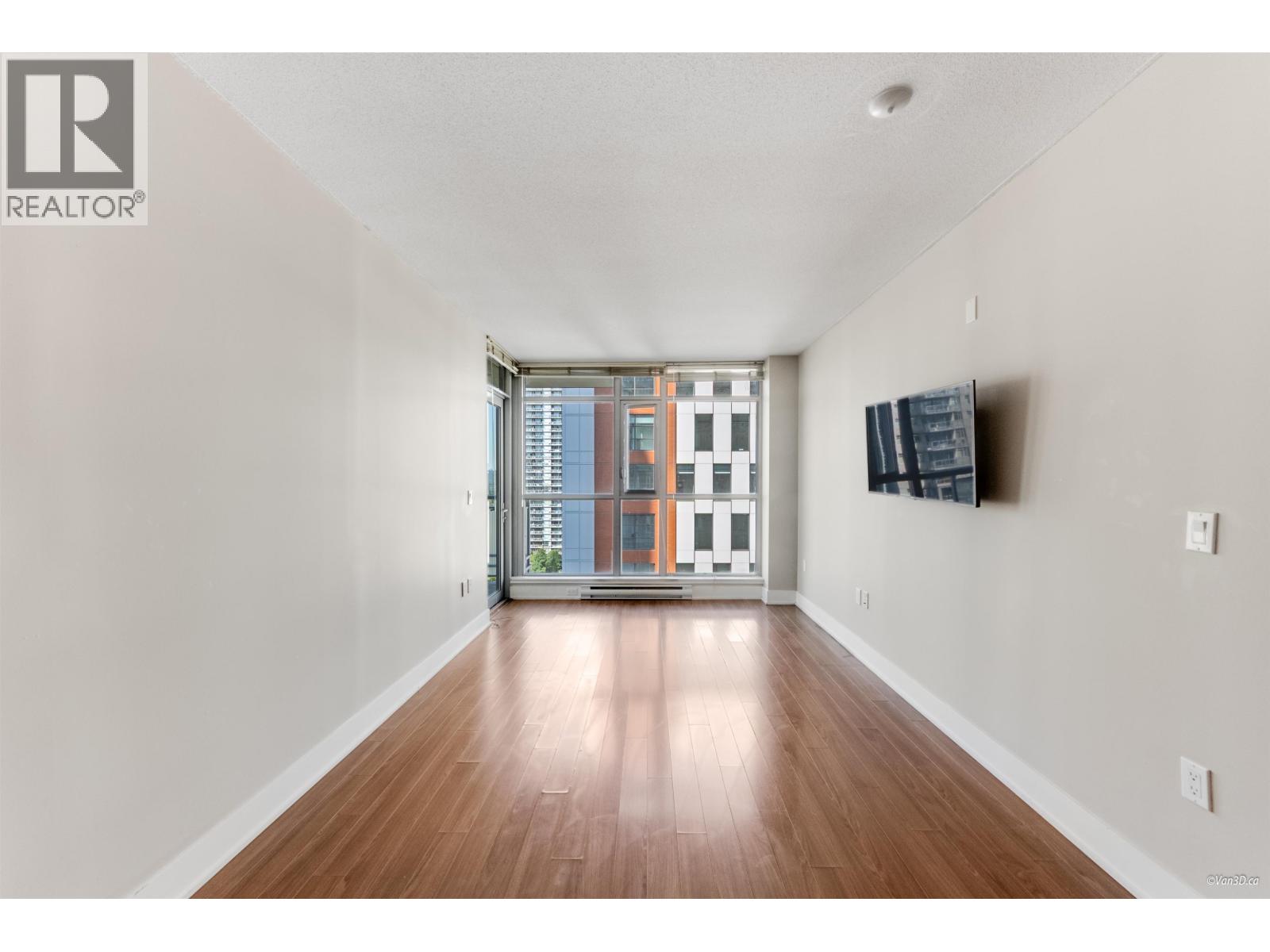 1709 3008 Glen Drive, Coquitlam, British Columbia  V3B 0J5 - Photo 14 - R3027328