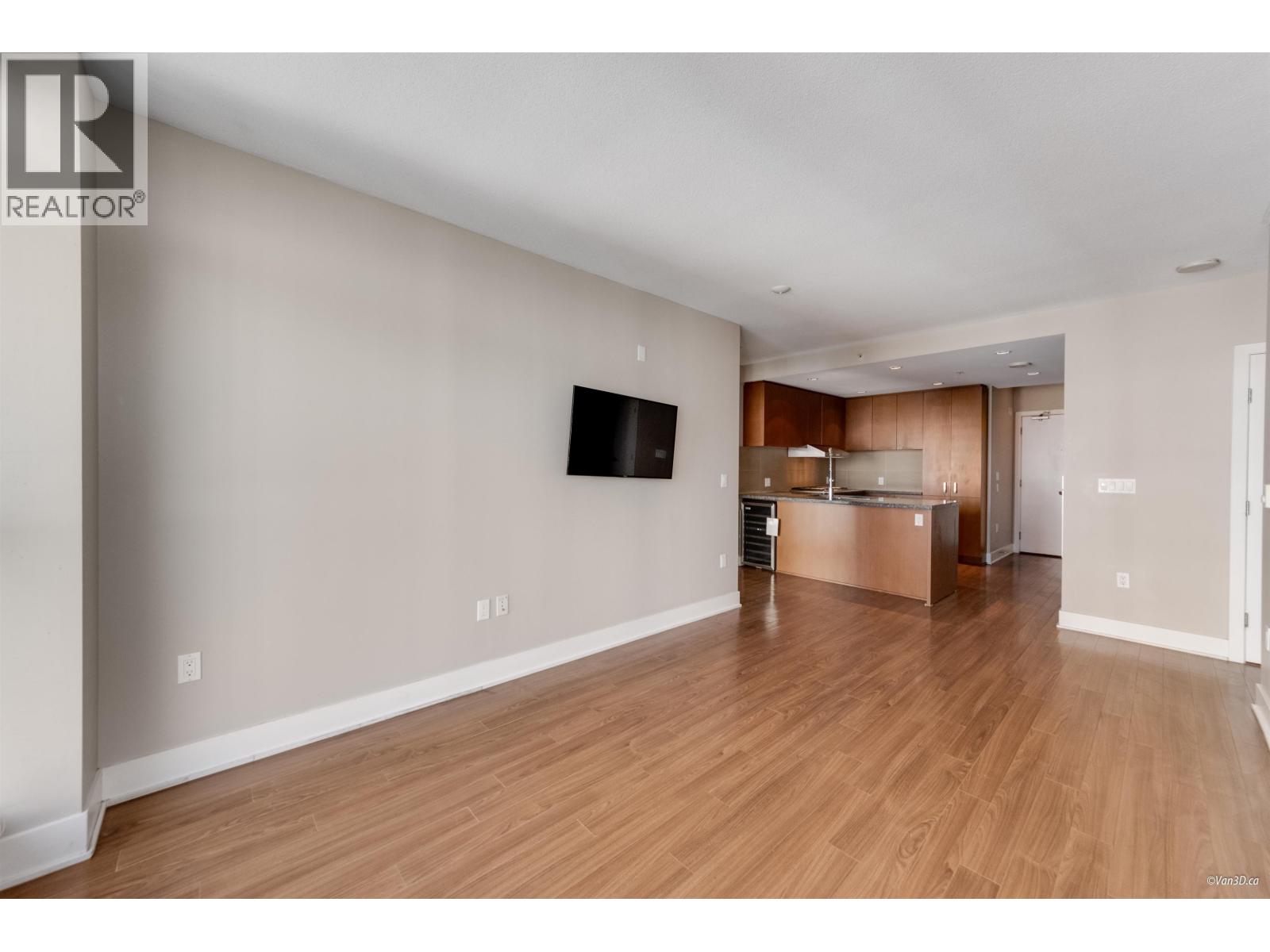 1709 3008 Glen Drive, Coquitlam, British Columbia  V3B 0J5 - Photo 15 - R3027328