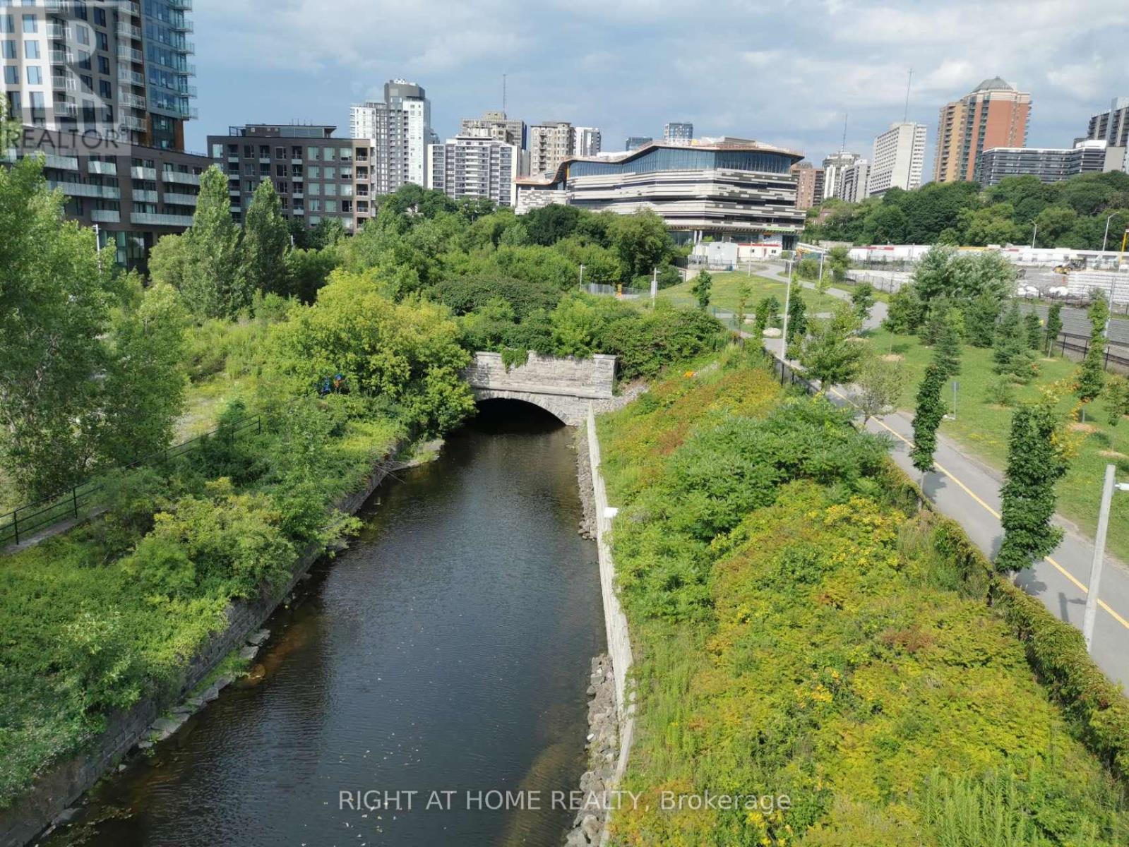 117 - 250 Lett Street, Ottawa, Ontario  K1R 0A8 - Photo 17 - X12296693