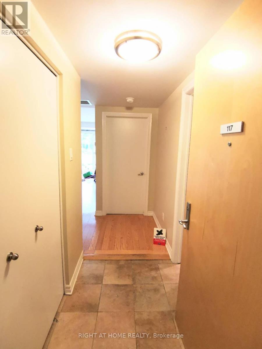 117 - 250 Lett Street, Ottawa, Ontario  K1R 0A8 - Photo 5 - X12296693