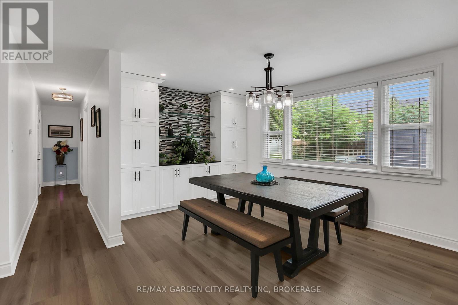 222 Ridgeway Road, Fort Erie (Crystal Beach), Ontario  L0S 1B0 - Photo 10 - X12296687