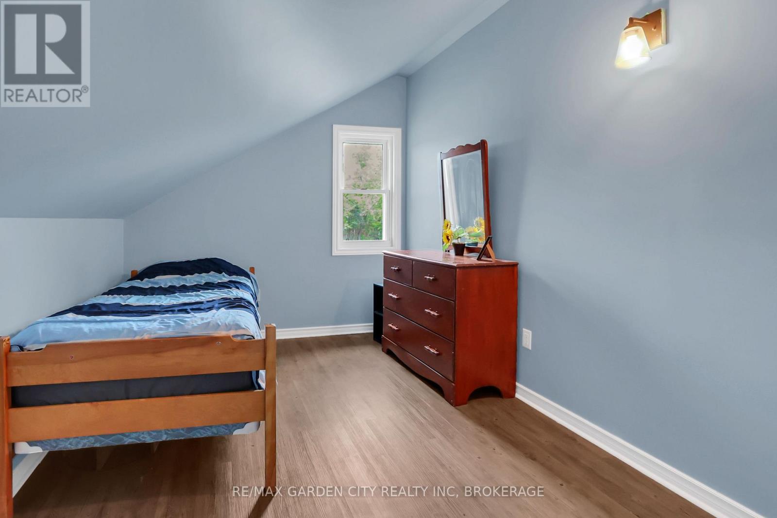 222 Ridgeway Road, Fort Erie (Crystal Beach), Ontario  L0S 1B0 - Photo 31 - X12296687