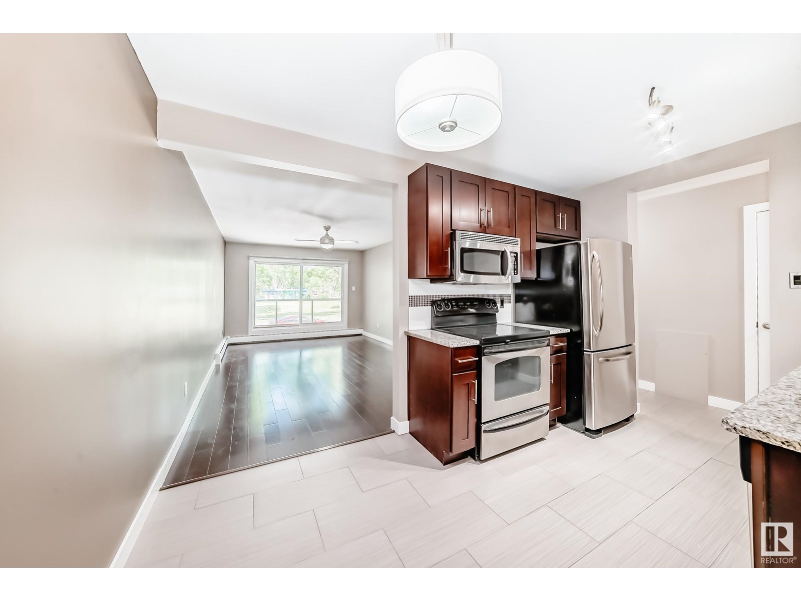 #202 11325 103 Av Nw, Edmonton, Alberta  T5K 0S3 - Photo 11 - E4448870