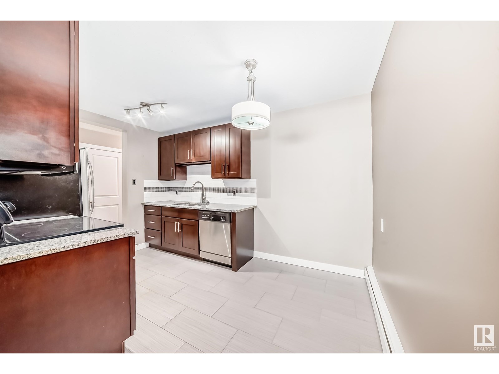 #202 11325 103 Av Nw, Edmonton, Alberta  T5K 0S3 - Photo 10 - E4448870