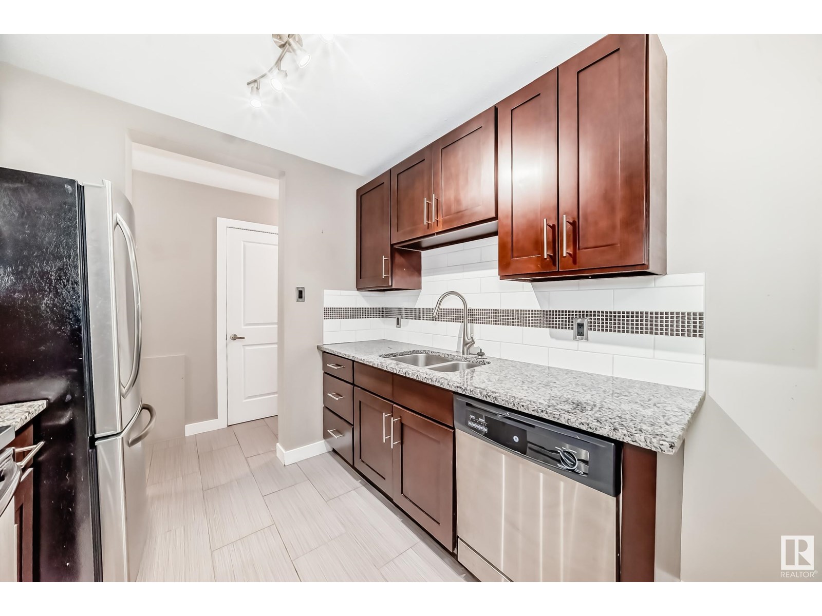 #202 11325 103 Av Nw, Edmonton, Alberta  T5K 0S3 - Photo 7 - E4448870