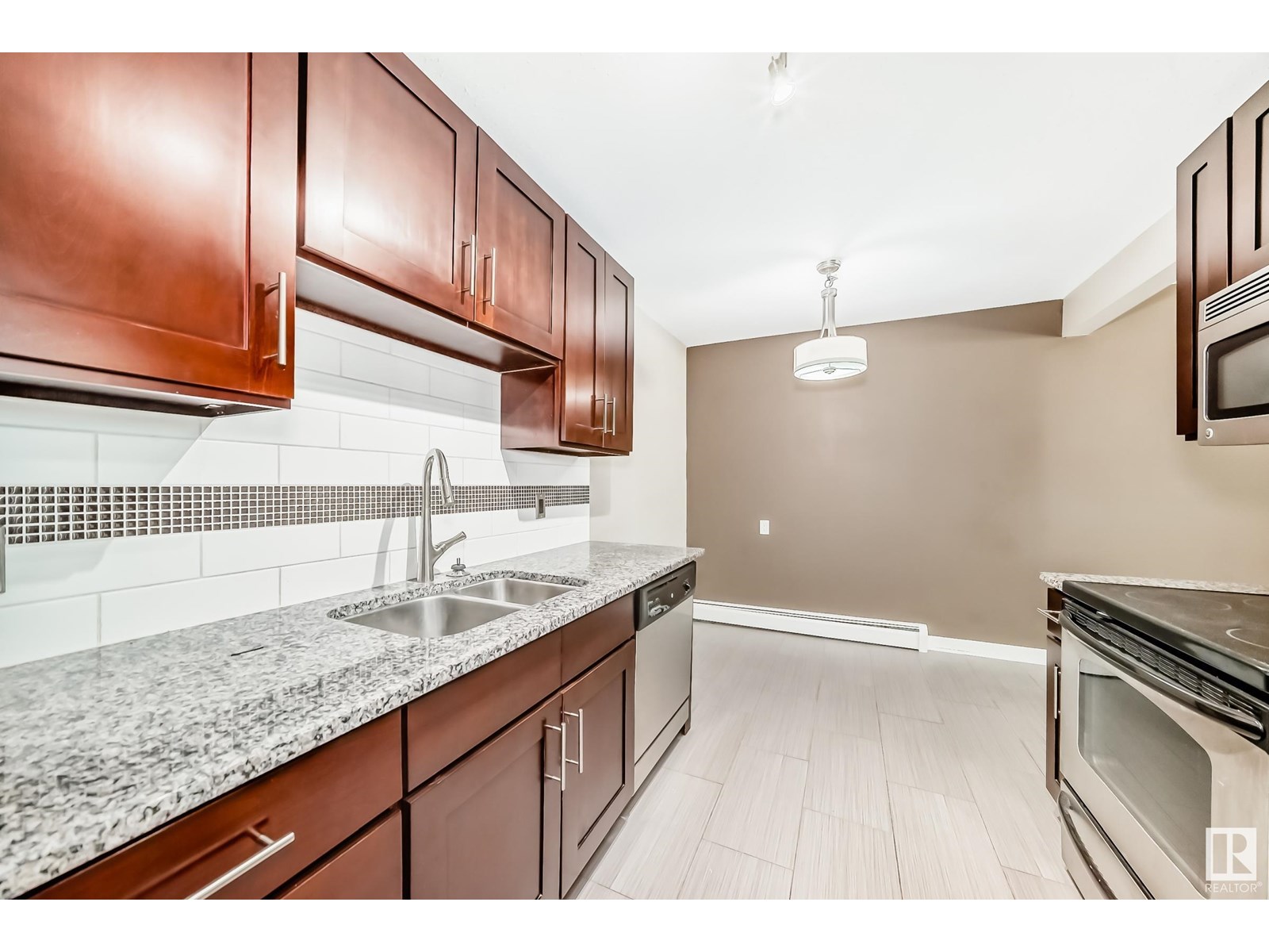 #202 11325 103 Av Nw, Edmonton, Alberta  T5K 0S3 - Photo 8 - E4448870