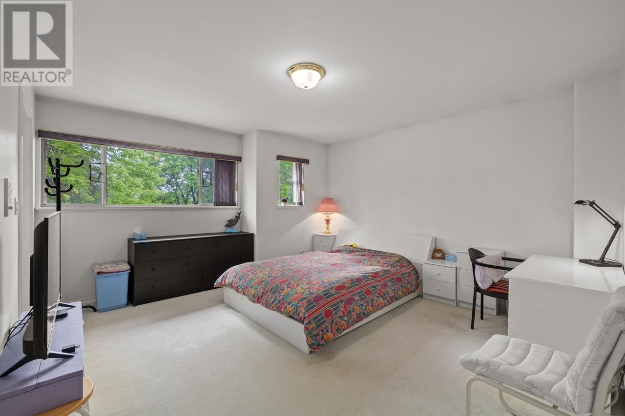 5602 Barnard Place, Richmond, British Columbia  V7C 5N4 - Photo 16 - R3003556
