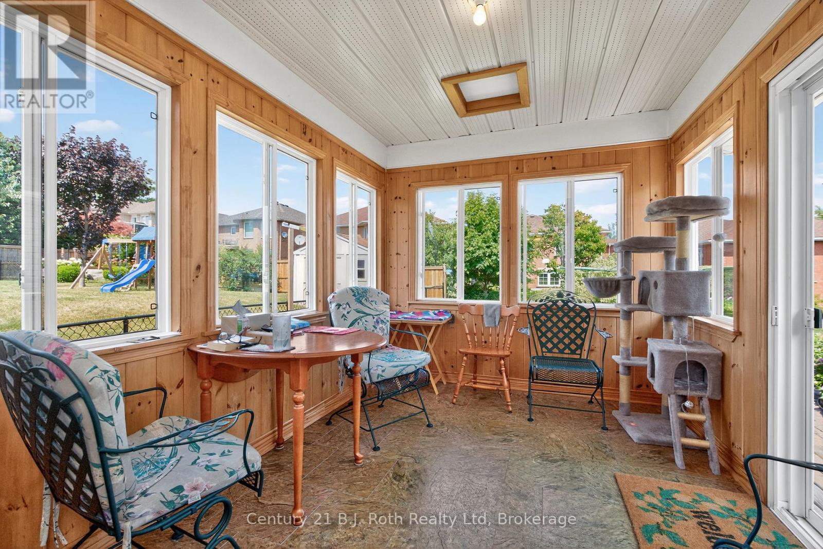 64 James Street, Penetanguishene, Ontario  L9M 2J1 - Photo 14 - S12296770