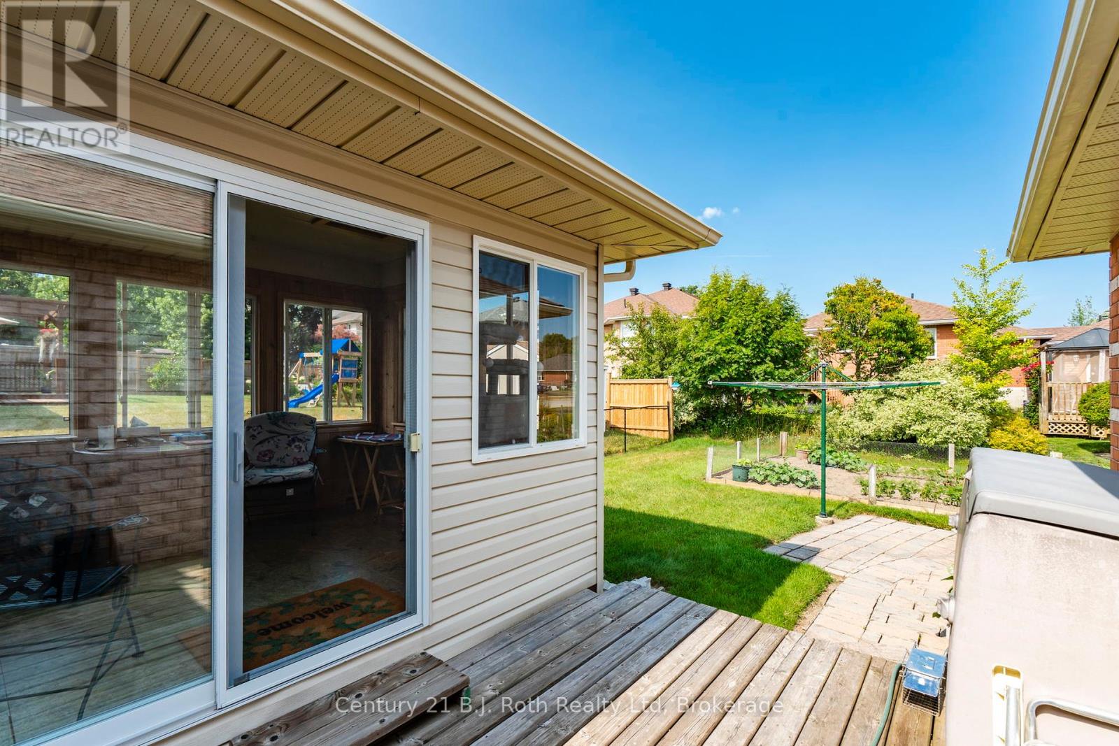 64 James Street, Penetanguishene, Ontario  L9M 2J1 - Photo 28 - S12296770