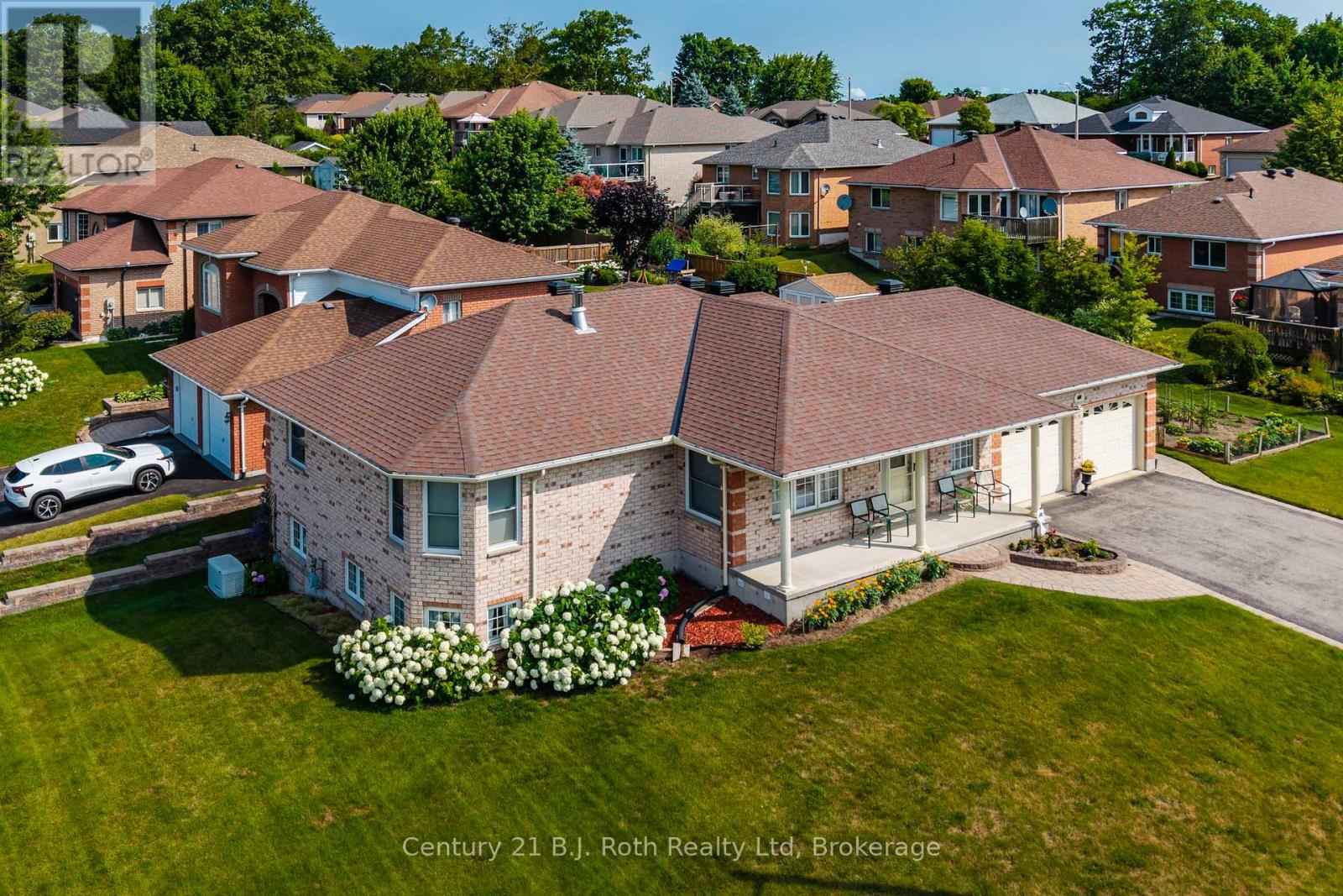 64 James Street, Penetanguishene, Ontario  L9M 2J1 - Photo 33 - S12296770