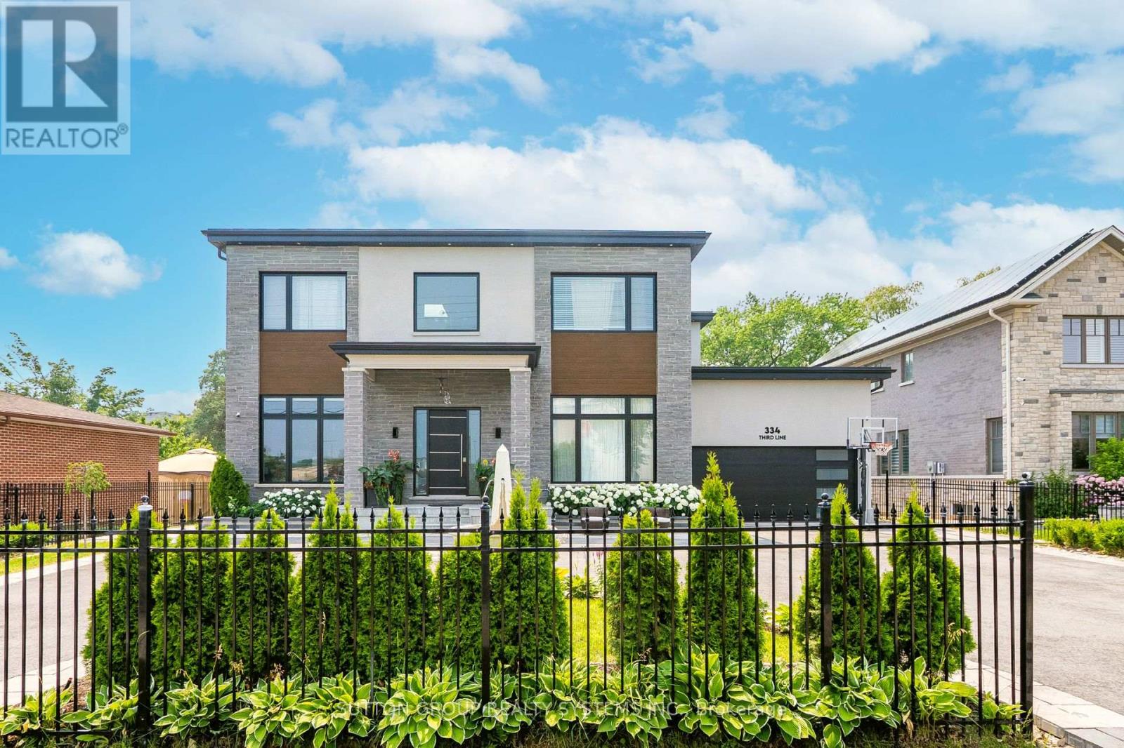 Property at 334 THIRD LINE image 2