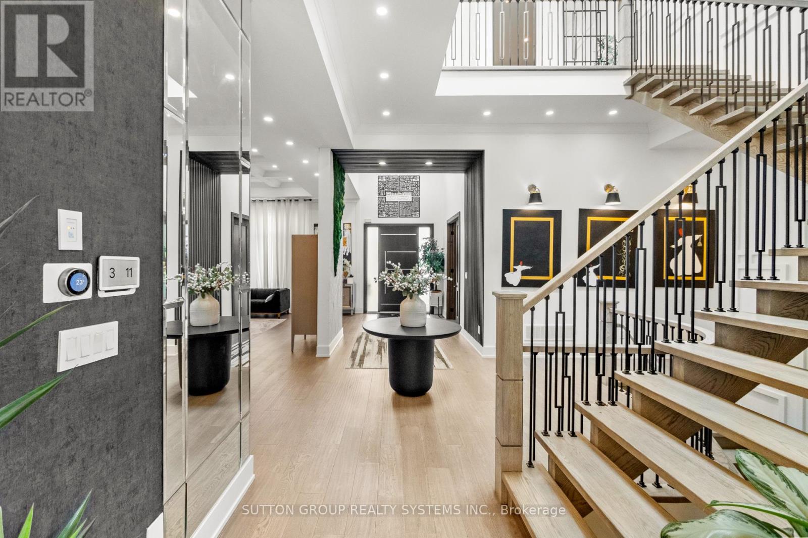 334 Third Line, Oakville, Ontario  L6L 4A4 - Photo 6 - W12296723